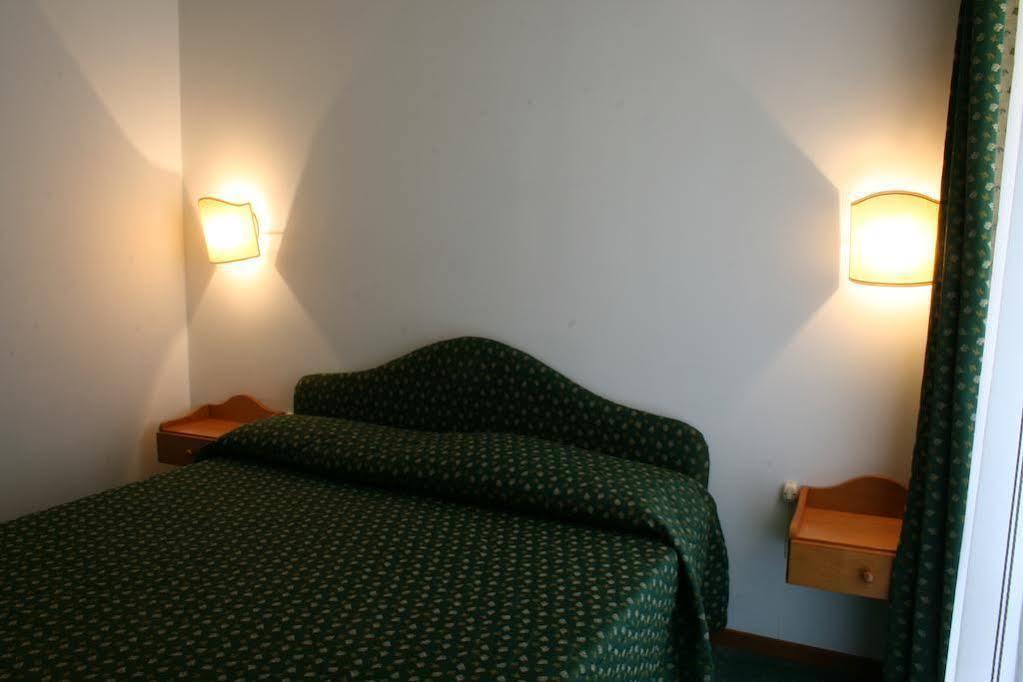 Residence Hotel Sport Campiglio Madonna di Campiglio Bagian luar foto
